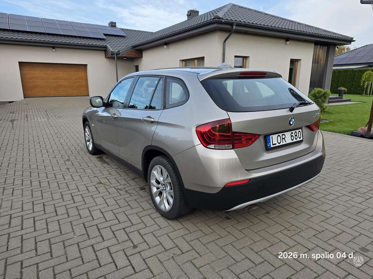 BMW X1 2011 — photo 7