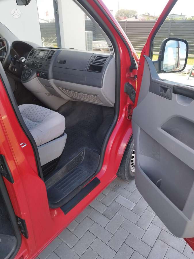 Volkswagen Transporter 2007 — photo 11
