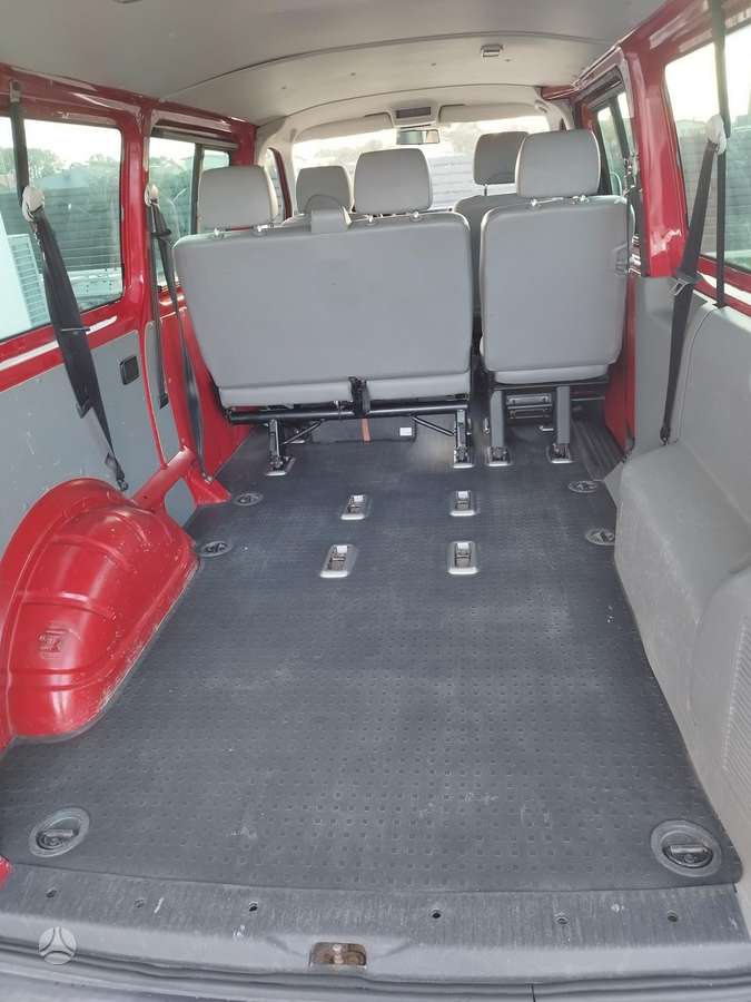 Volkswagen Transporter 2007 — photo 13