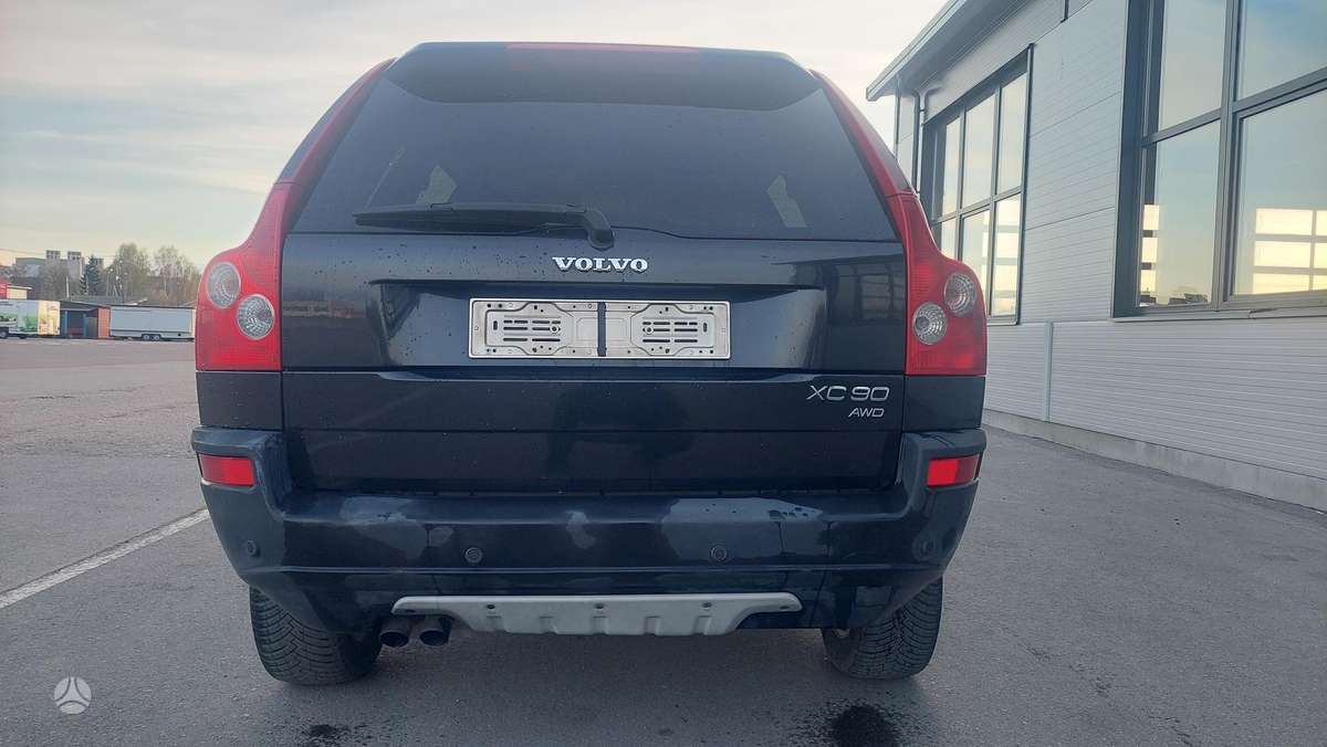 Volvo XC90 2004 — engine 2401 cm³, 163 HP (120kW)