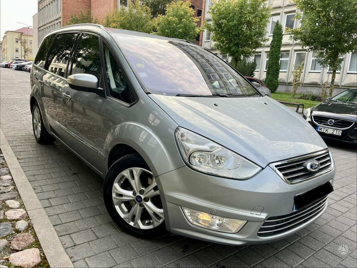 Ford Galaxy 2014 — вигляд ззаду