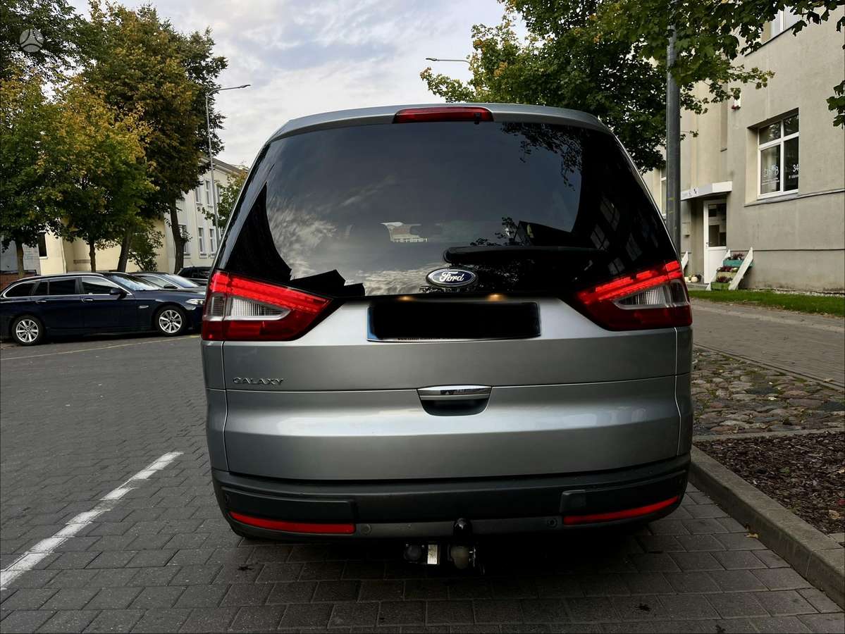 Ford Galaxy 2014 — фото 9