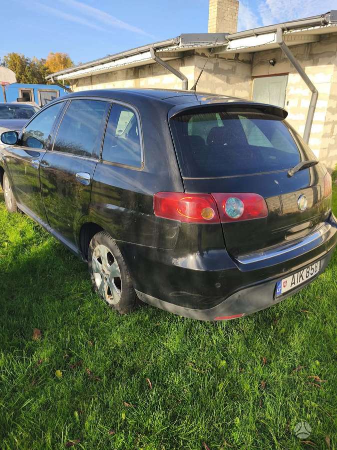 Fiat Croma 2008 — салон