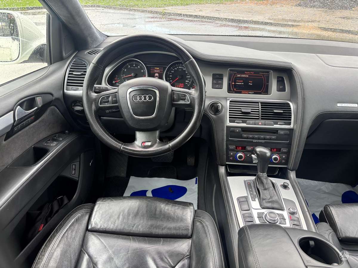 Audi Q7 2007 — photo 11