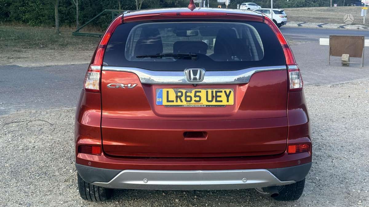 Honda CR-V 2015 — rear view