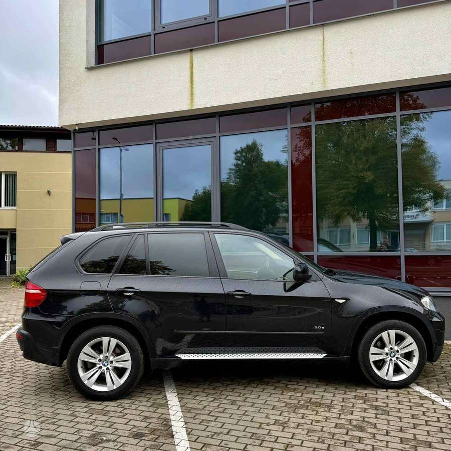 BMW X5 2008 — photo 6