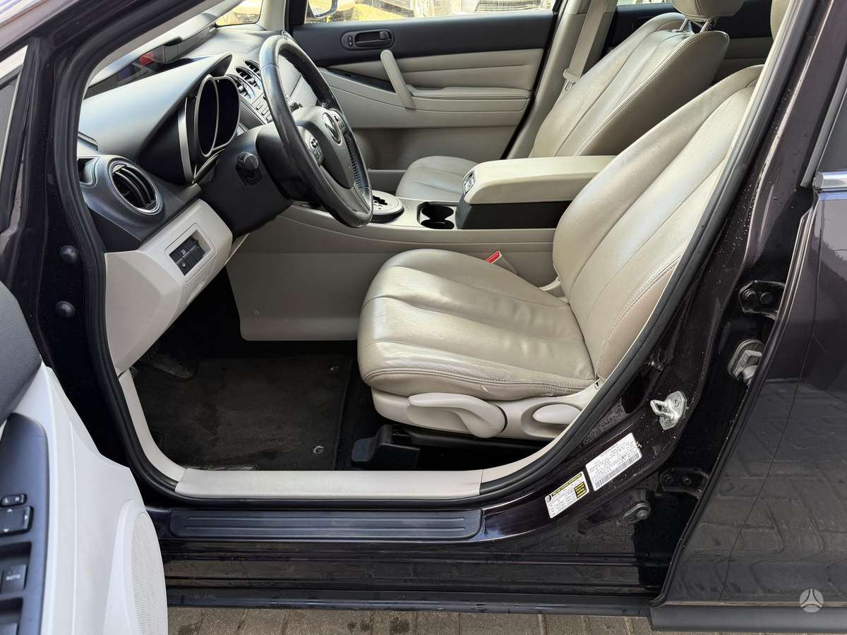Mazda CX-7 2010 — photo 21