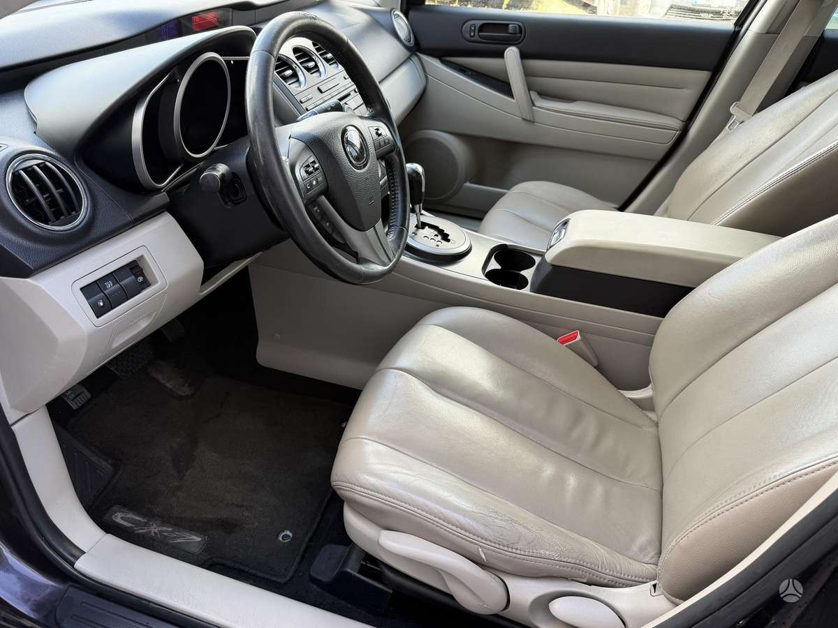 Mazda CX-7 2010 — photo 24
