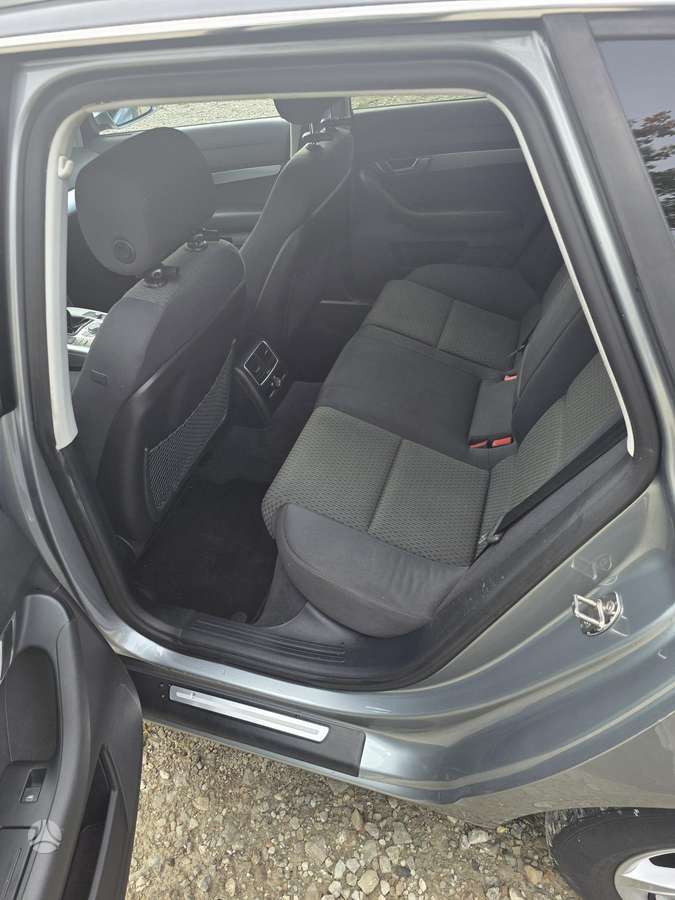 Audi A6 2009 — photo 10