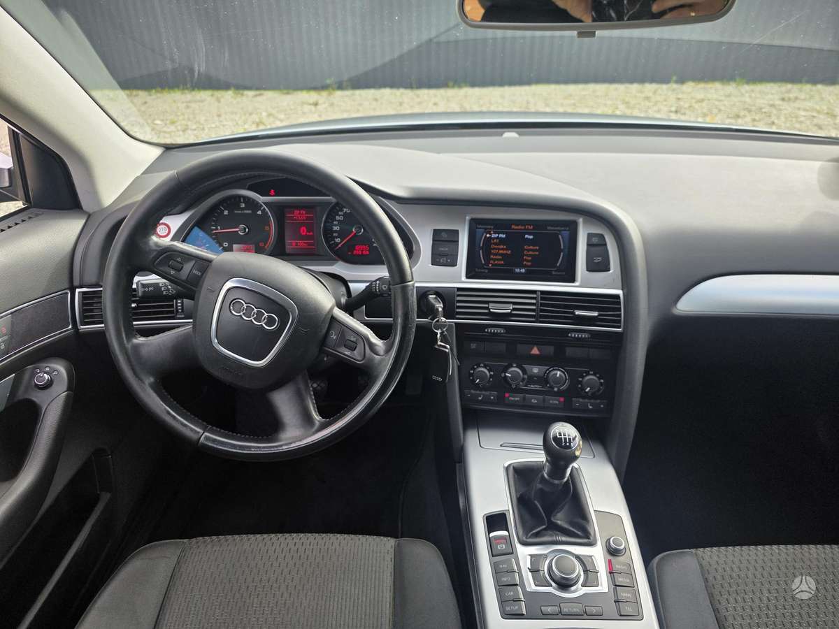 Audi A6 2009 — photo 11