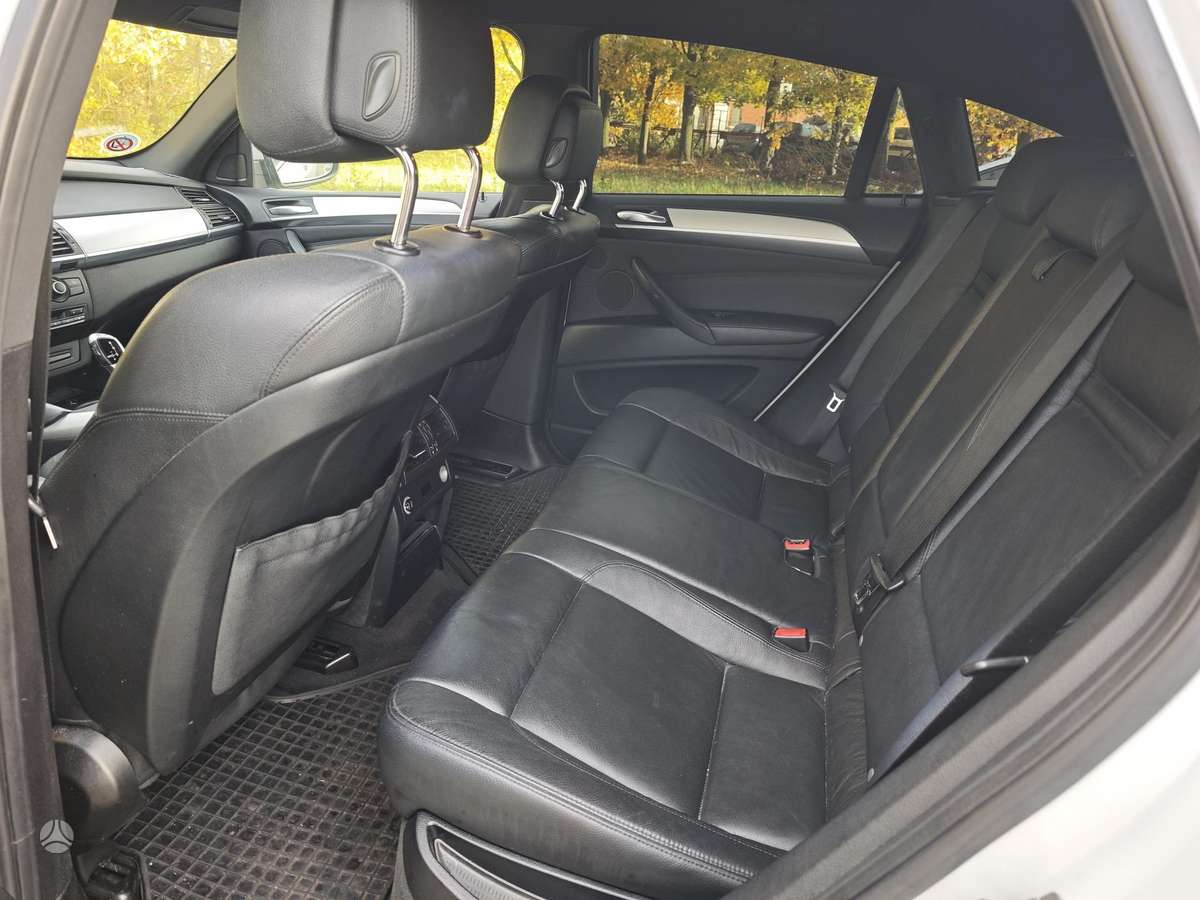 BMW X6 2011 — photo 11