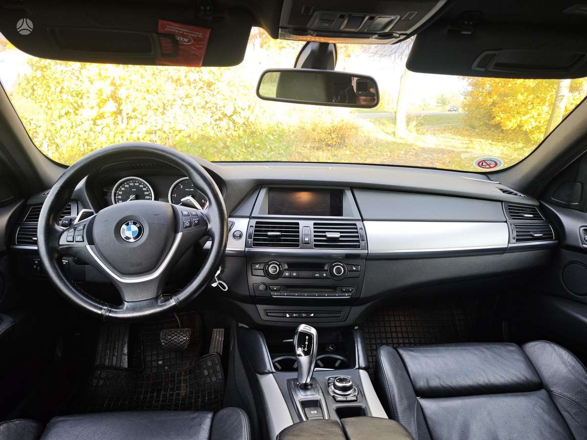 BMW X6 2011 — engine 2993 cm³, 245 HP (180kW)