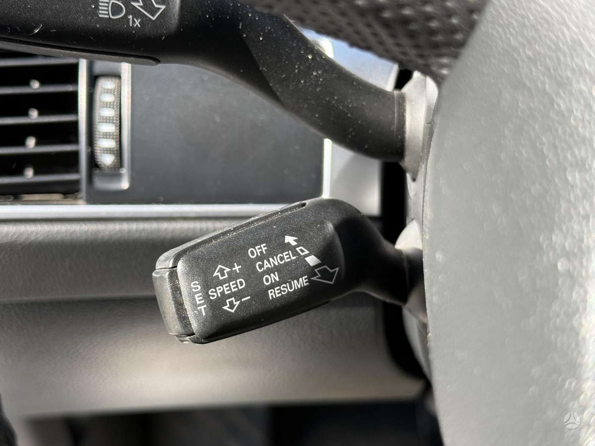 Audi A6 2010 — photo 14