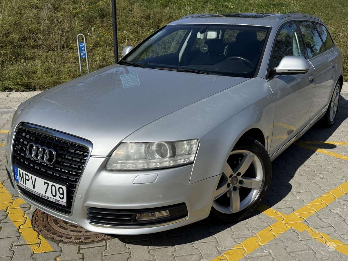 Audi A6 2010 — interior