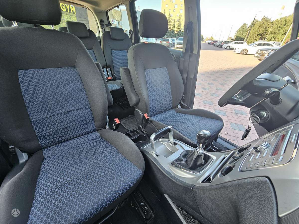 Ford Galaxy 2007 — photo 6