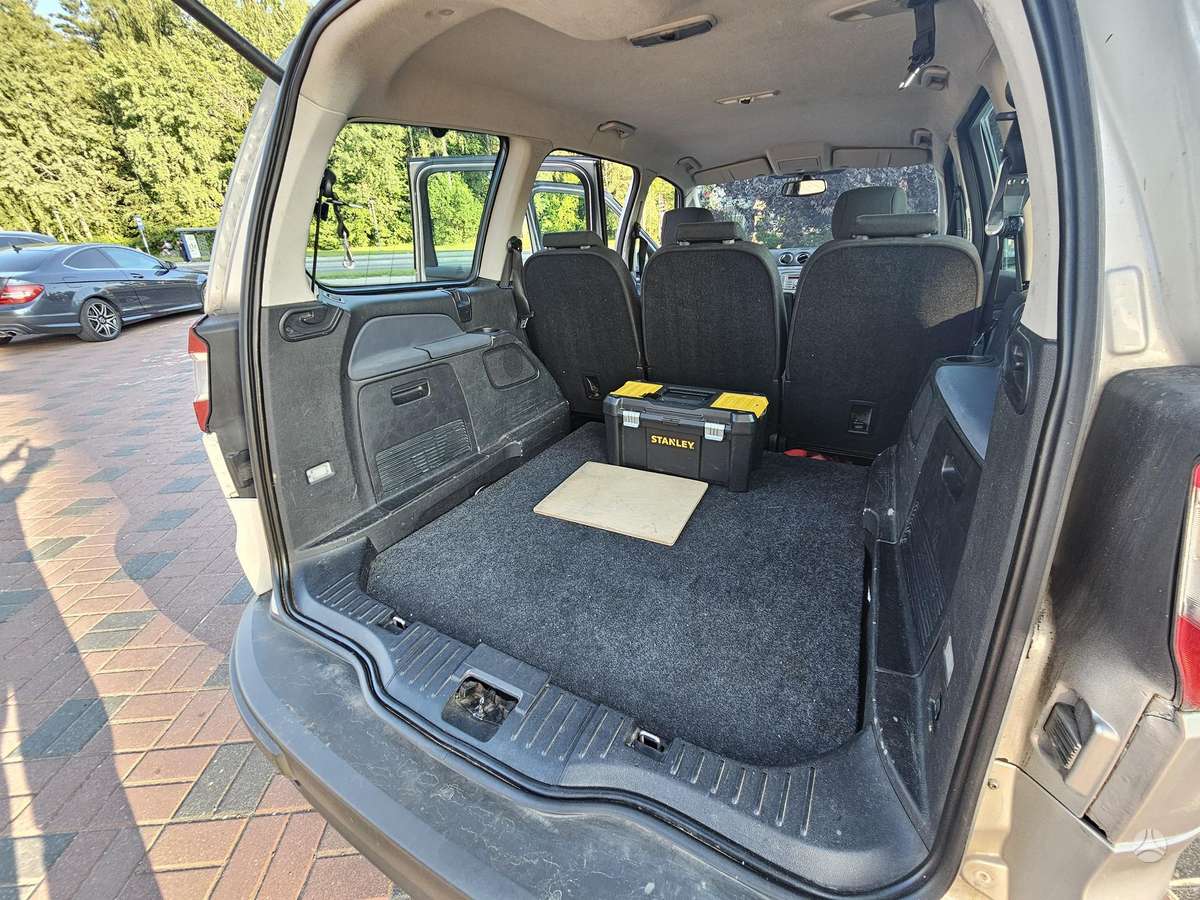 Ford Galaxy 2007 — photo 8