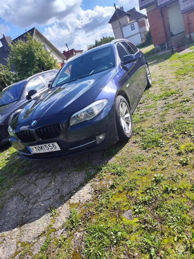 BMW 520 2012 — двигун 1995 cm³, 184 HP (135kW)
