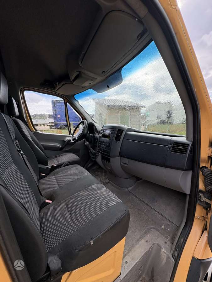 Mercedes-Benz Sprinter 2007 — photo 17
