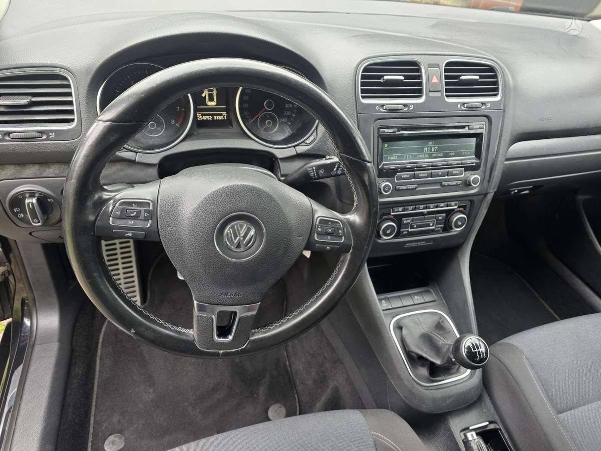Volkswagen Golf 2012 — photo 11