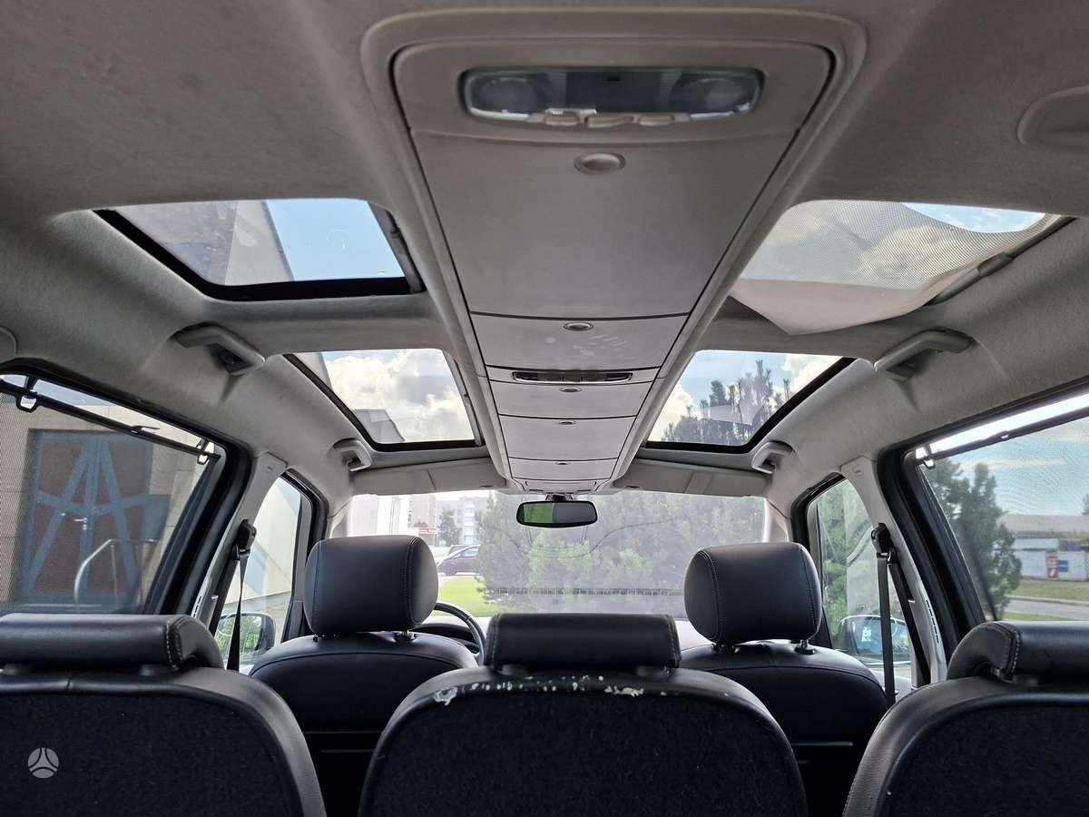Ford Galaxy 2008 — photo 15