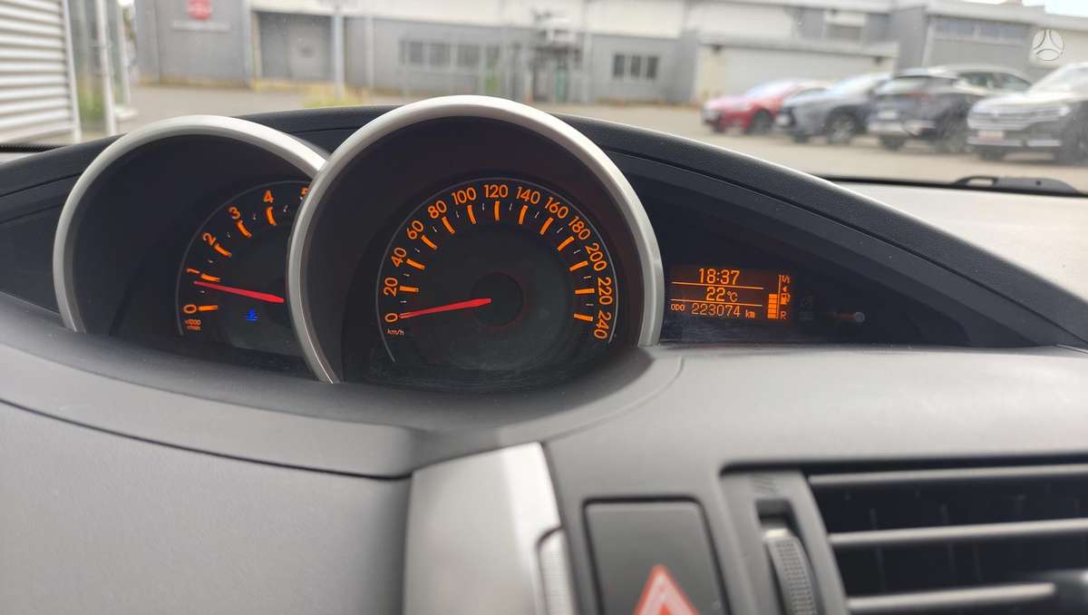 Toyota Verso 2012 — photo 21