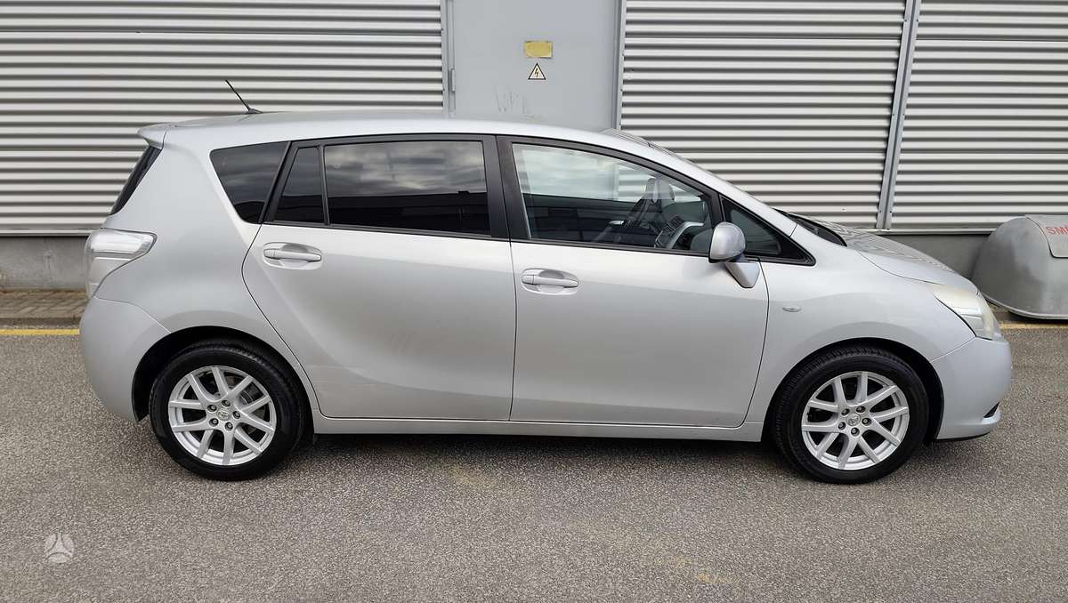 Toyota Verso 2012 — photo 6