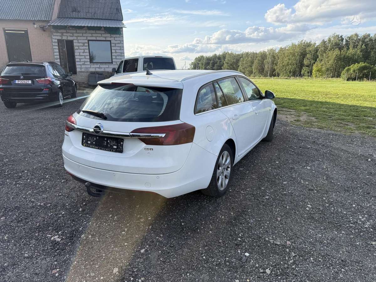 Opel Insignia 2014 — interior
