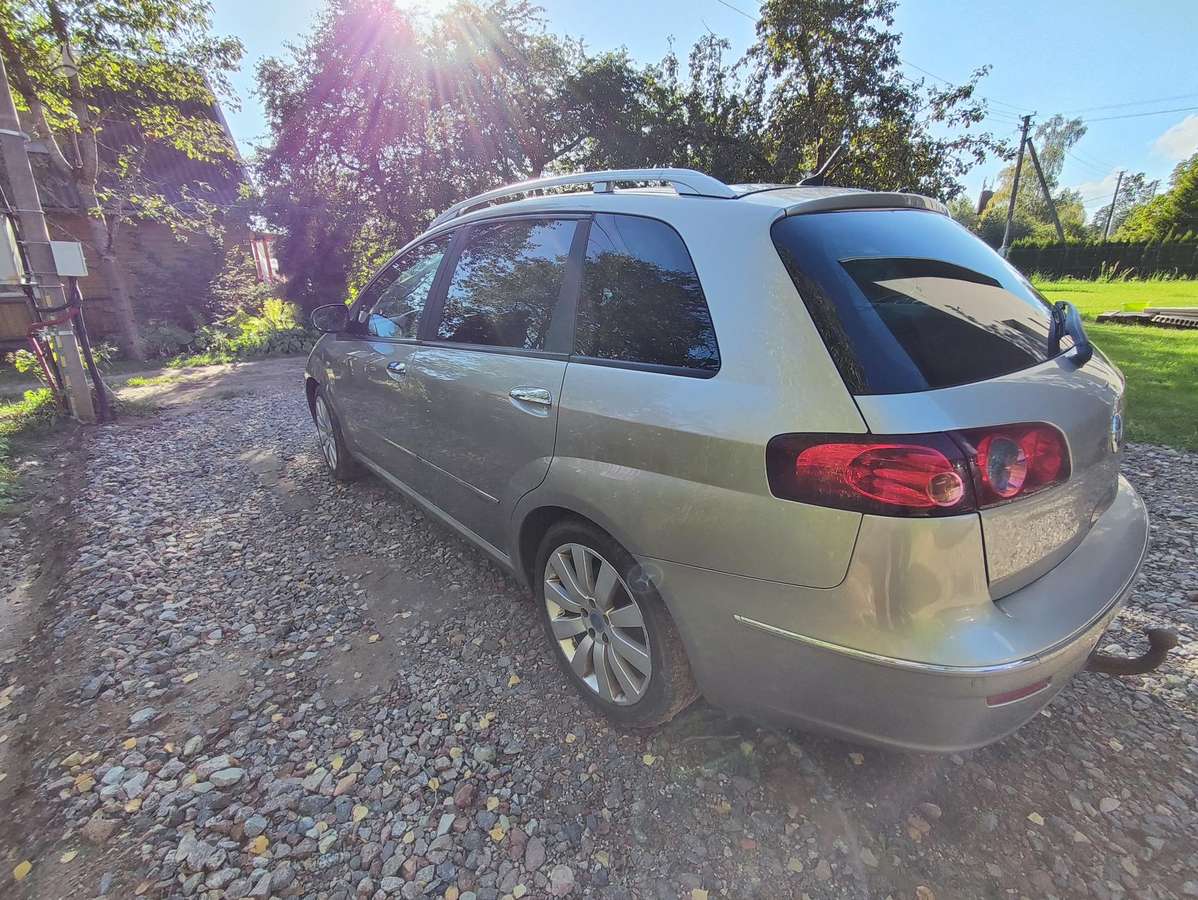Fiat Croma 2009 — двигун 2387 cm³, 200 HP (147kW)