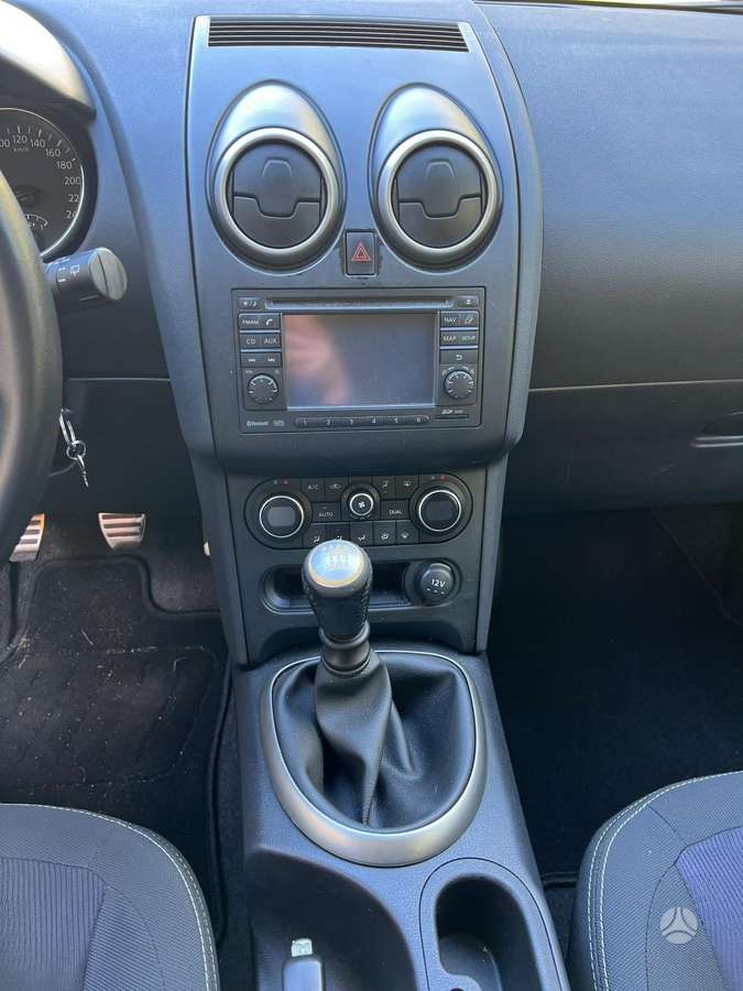 Nissan Qashqai+2 2012 — photo 8