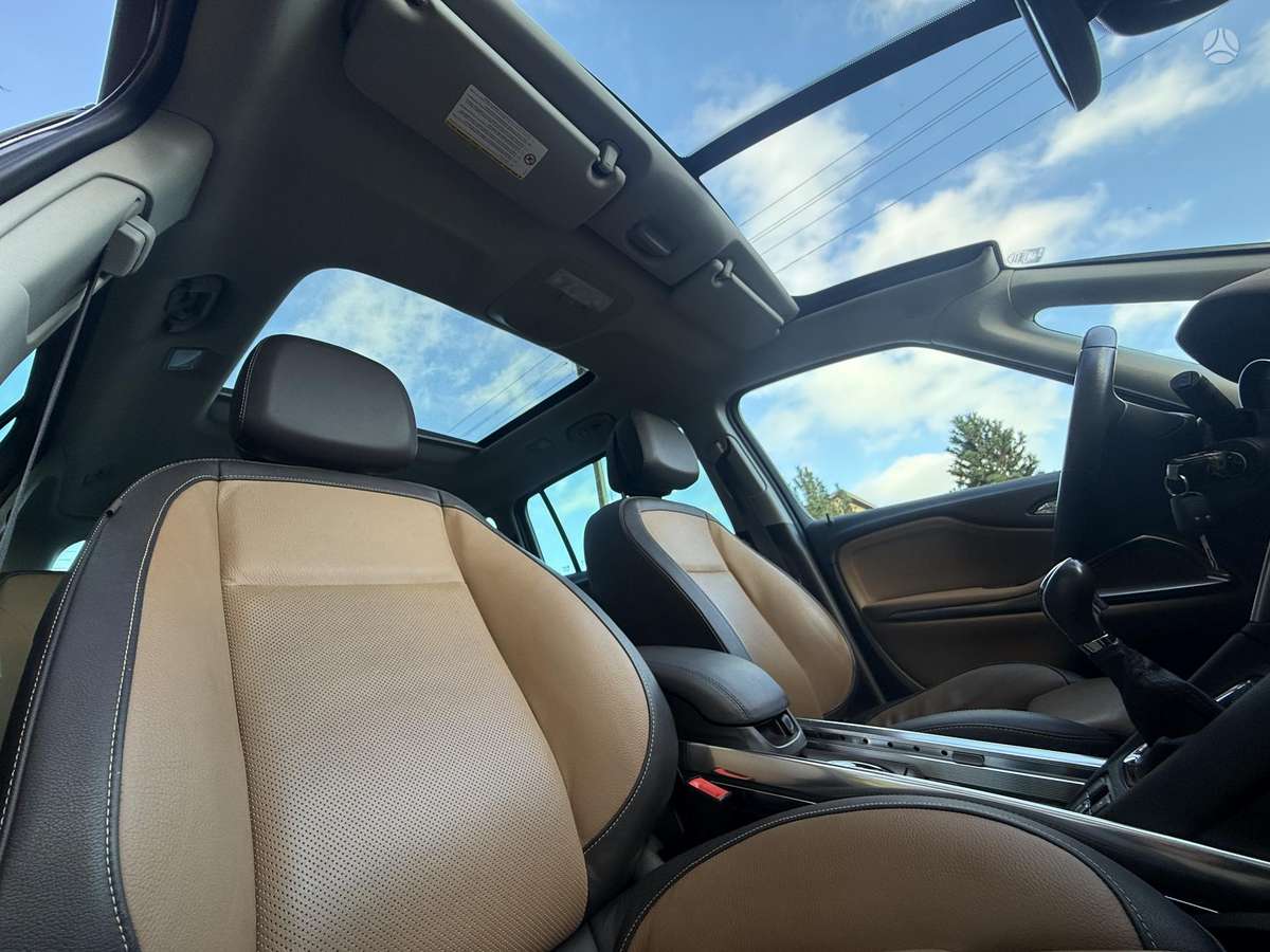Opel Zafira 2012 — photo 15