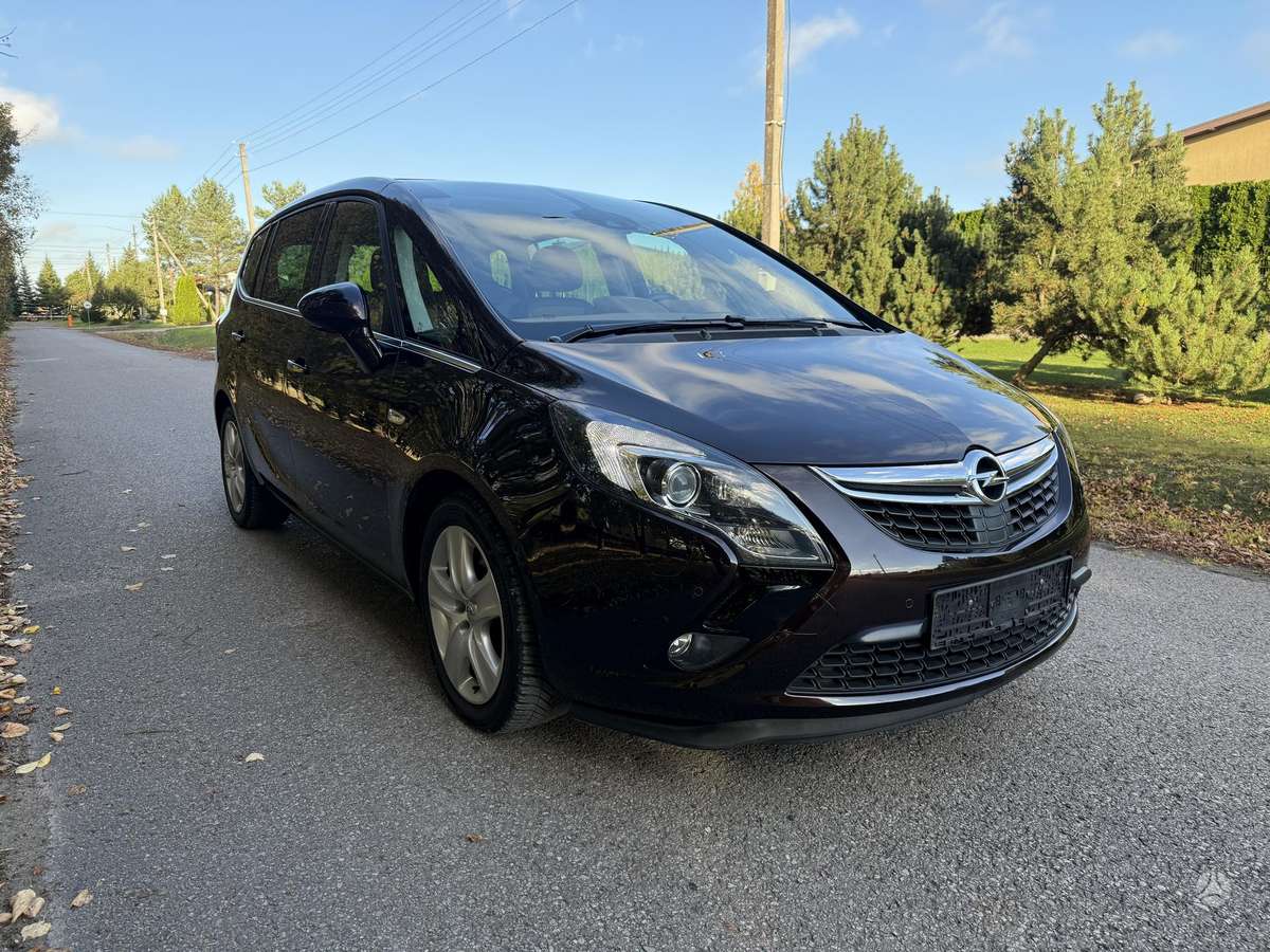 Opel Zafira 2012 — photo 5