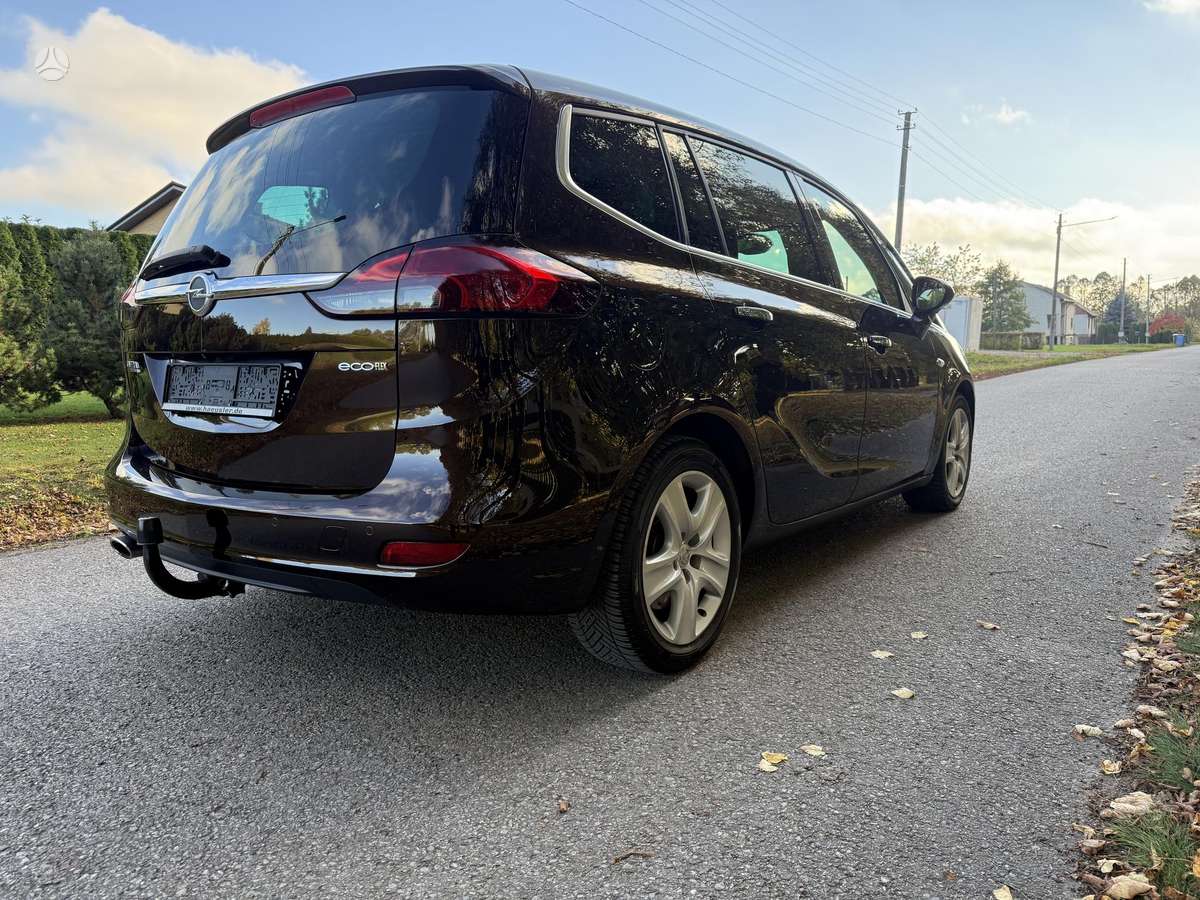 Opel Zafira 2012 — photo 7
