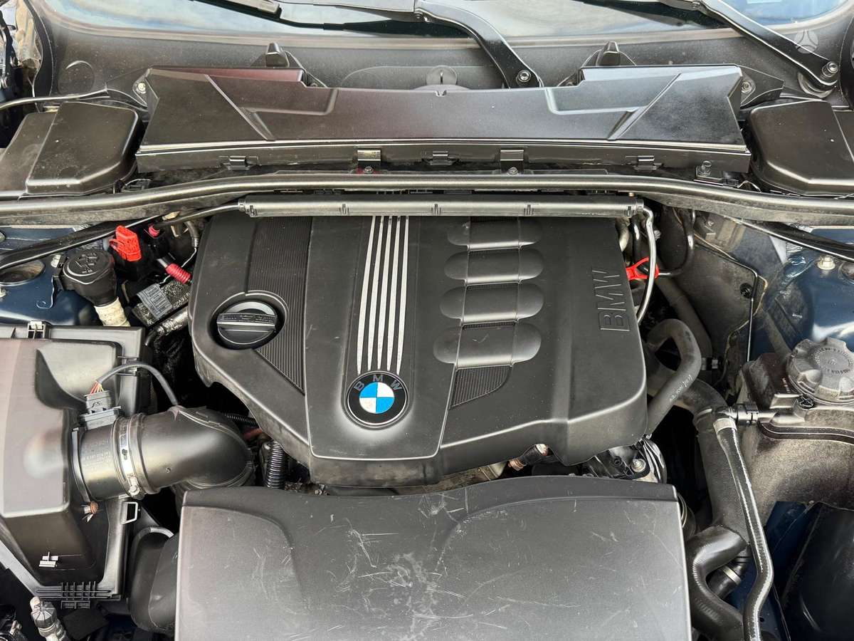 BMW 318 2011 — фото 15