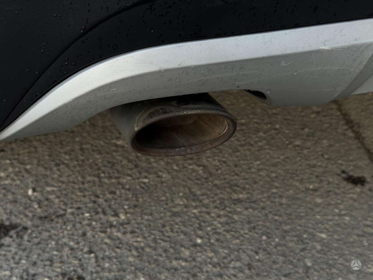 BMW X1 2013 — photo 15