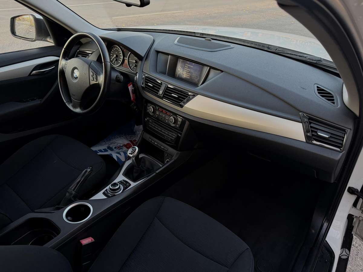 BMW X1 2013 — photo 17