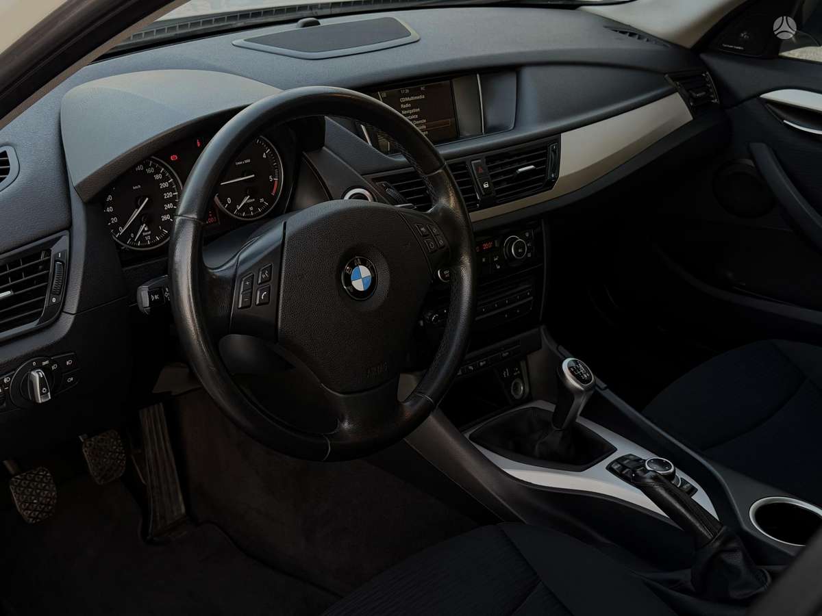 BMW X1 2013 — photo 20