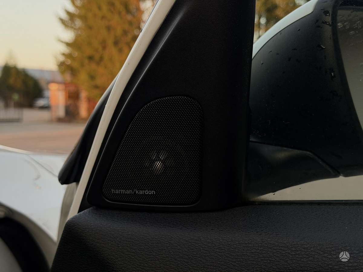 BMW X1 2013 — photo 26