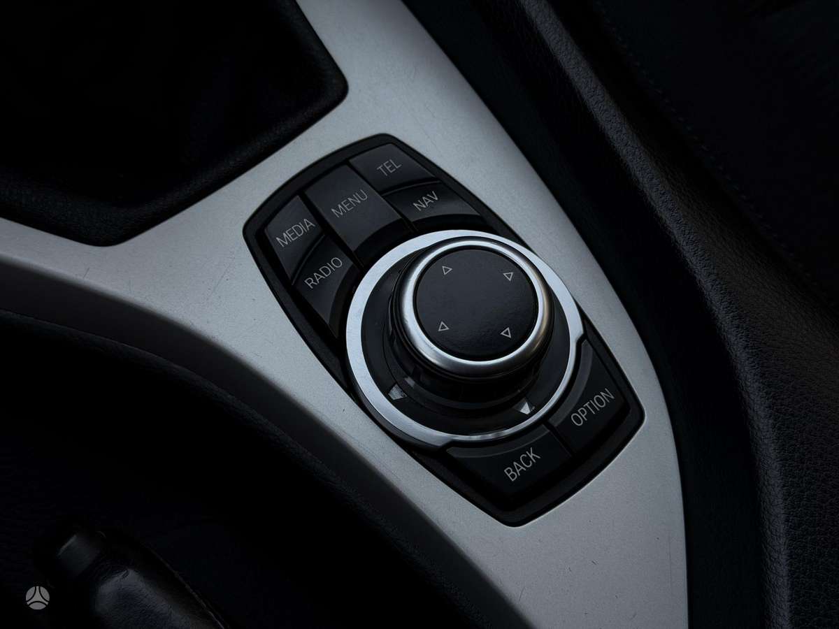 BMW X1 2013 — photo 29