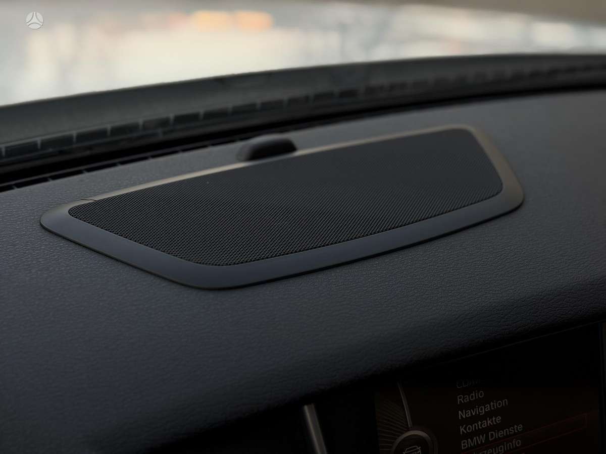 BMW X1 2013 — photo 36