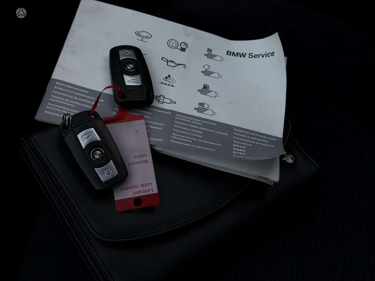 BMW X1 2013 — photo 37