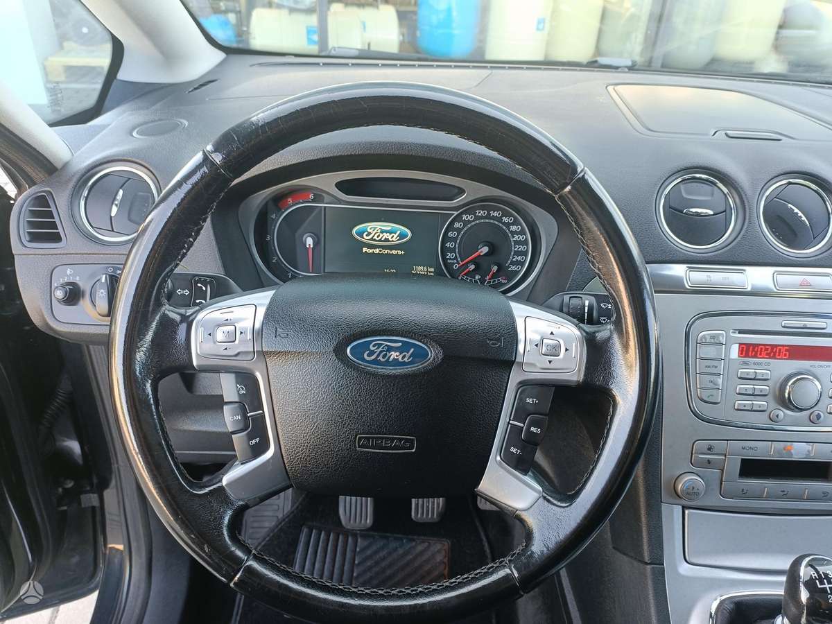 Ford S-MAX 2008 — photo 16