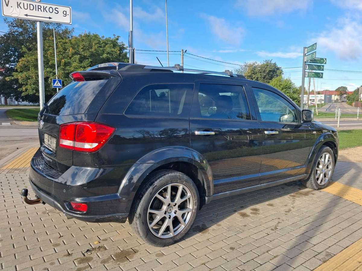 Fiat Freemont 2014 — rear view