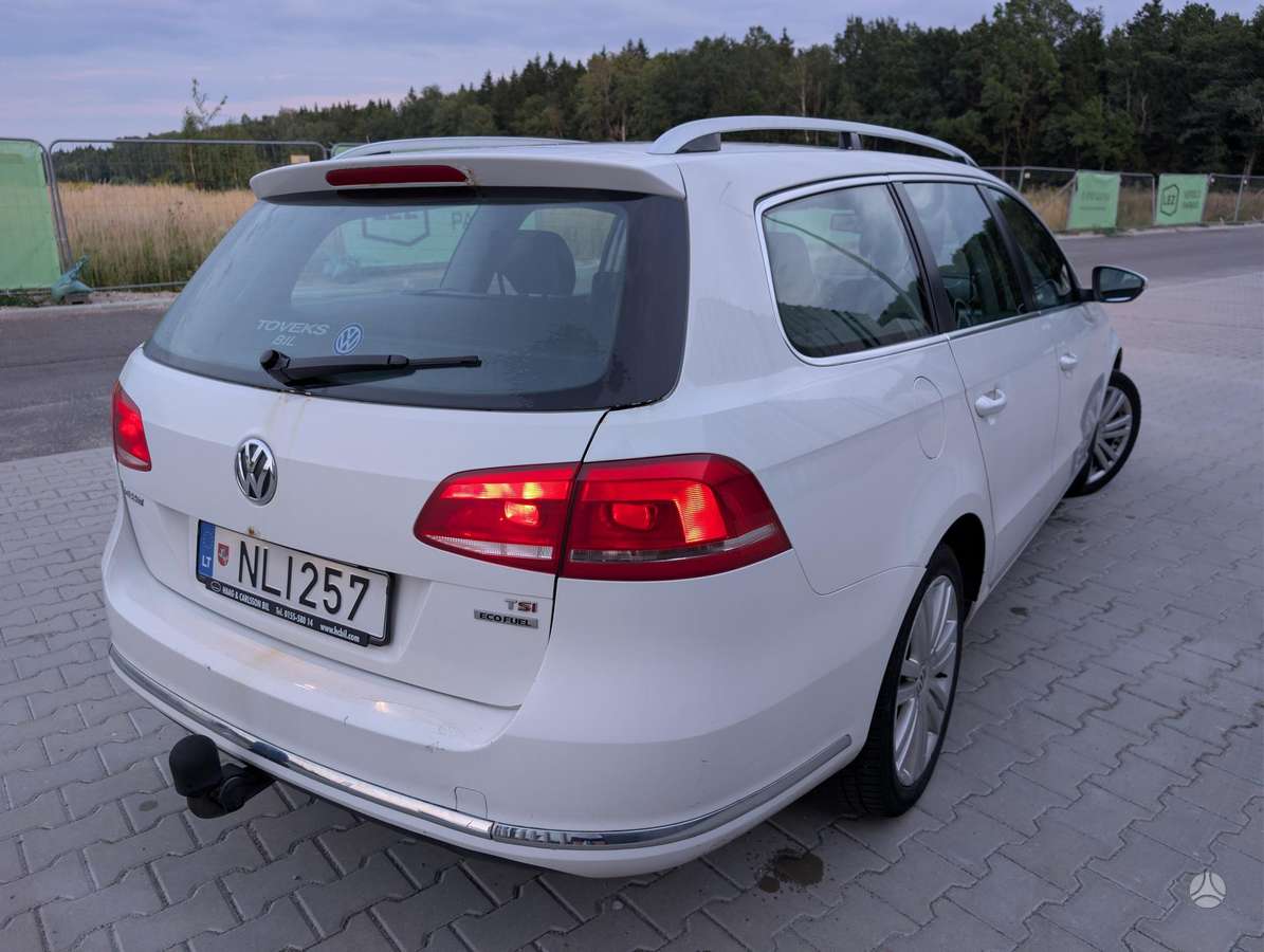 Volkswagen Passat 2012 — photo 6