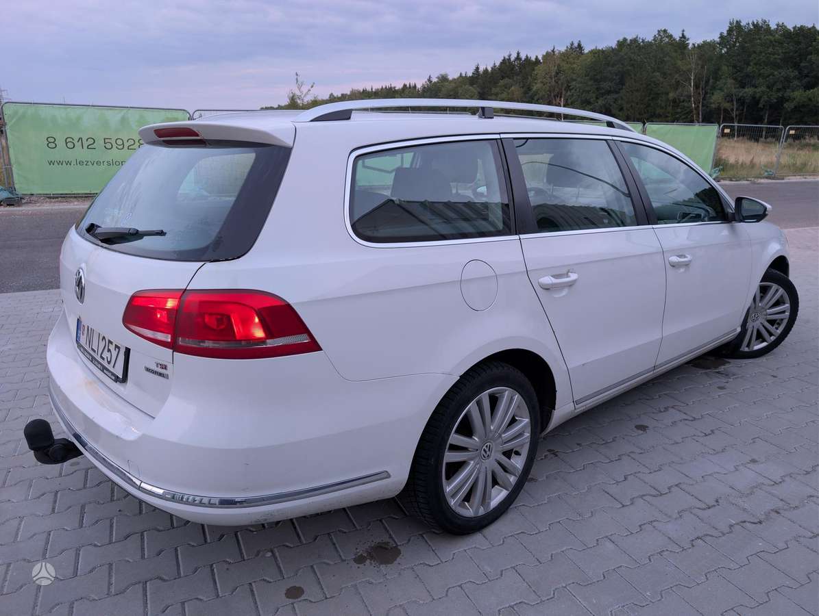 Volkswagen Passat 2012 — photo 9