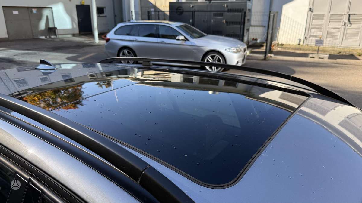 BMW 318 2009 — photo 10