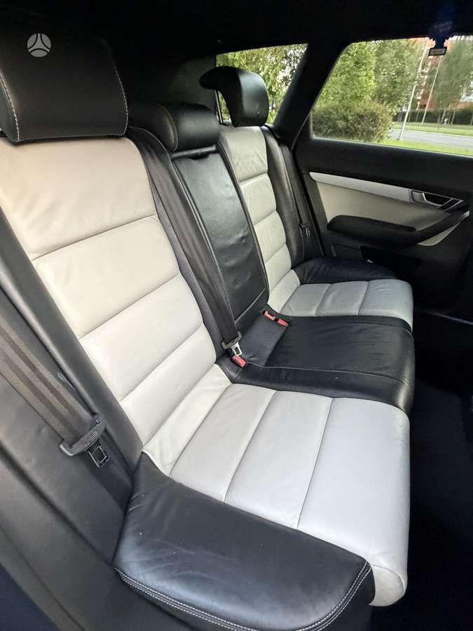 Audi A6 2011 — photo 16