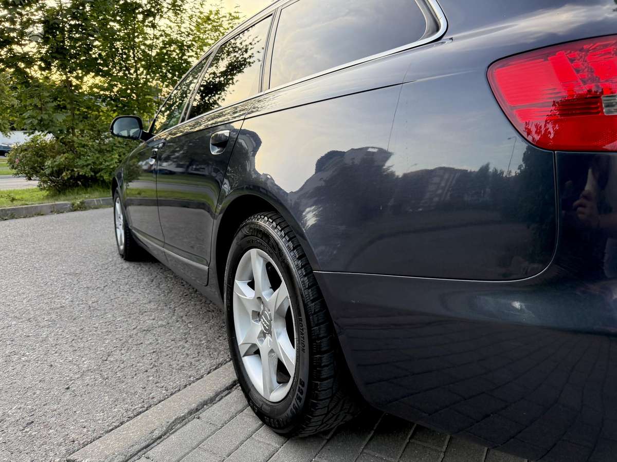 Audi A6 2011 — photo 7
