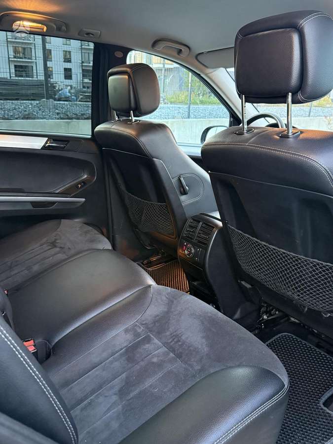 Mercedes-Benz ML320 2007 — photo 12