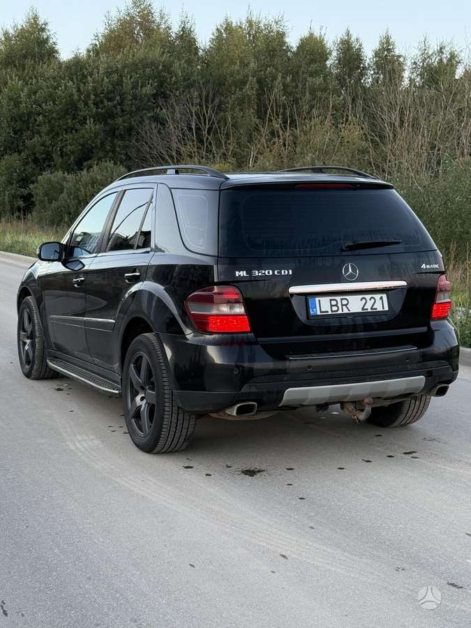 Mercedes-Benz ML320 2007 — photo 7