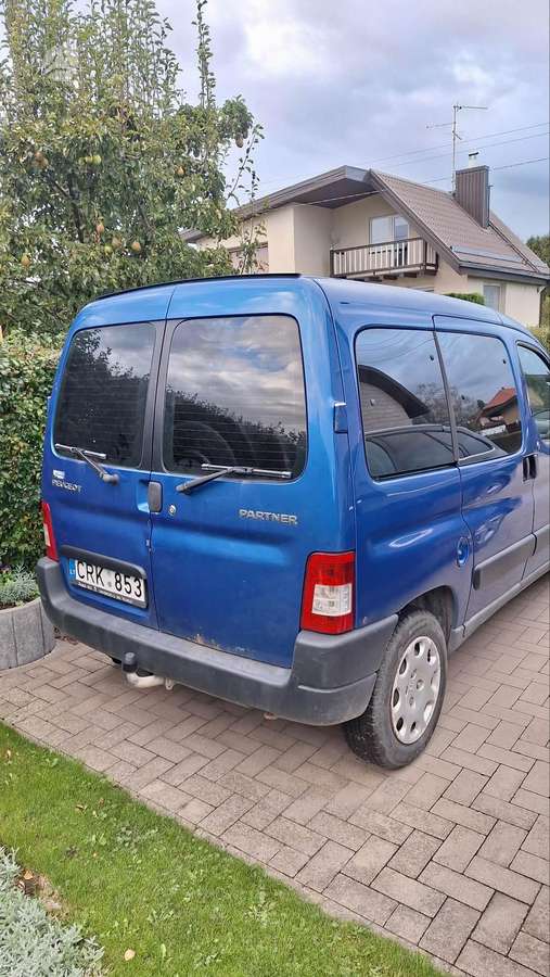 Peugeot Partner 2007 — rear view